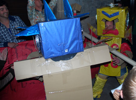 Lamelos (Nederland) vs. laCruda (Spanje): de Inner Robot Combat
in volle gang. Voor de volledigheid: Lamelos won.